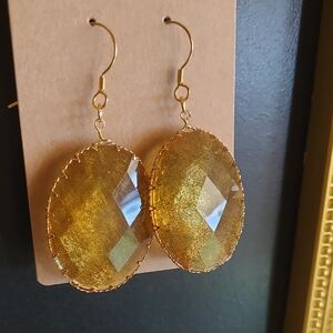 Elegant Gold Drop Earrings